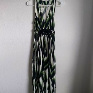 🎇This beautiful v-neck sleeveless spandex dress